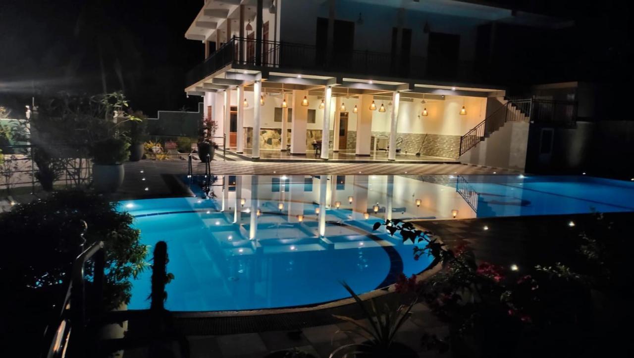 Paradise Hilltop Villa & Apartment ガル エクステリア 写真