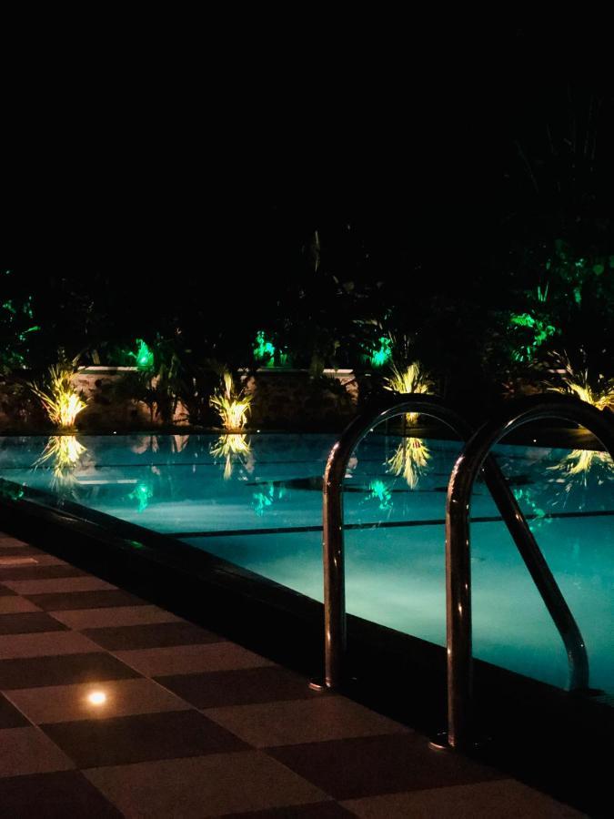 Paradise Hilltop Villa & Apartment ガル エクステリア 写真